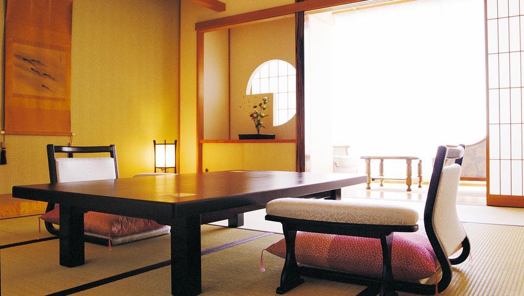 Hotel Hana Isawa Fuefuki Экстерьер фото